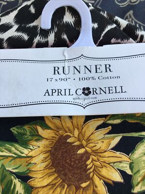APRIL CORNELL SOLEIL  1pc 17x90  RUNNER SUNFLOWERS   BLACK,YELLOW GREEN  NWT