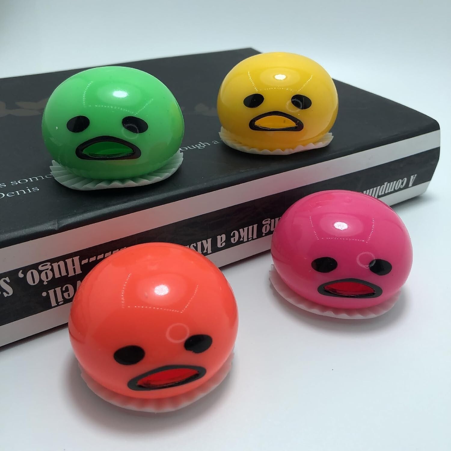 4Pcs Puking Egg Yolk Stress Ball, Vomiting Egg Yolk Stress Ball, Vomiting Disgus
