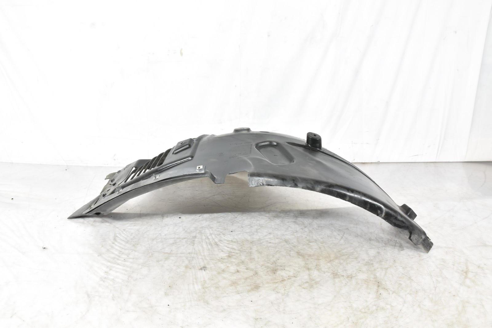 Maserati Ghibli 2014-2020 Front Left Side gravel guard