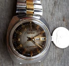 Timex Q  Men's VTG KALEIDO Dial NEW BATTERY WORKS FLIP STRAP