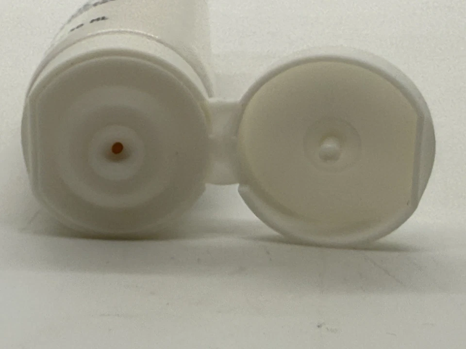 PETER THOMAS ROTH LOCIÓN CORPORAL MEGA RICA 1 OZ/30 ML CON VITAMINAS C E Y PROVITAMINA B5 Foto 4 de 4