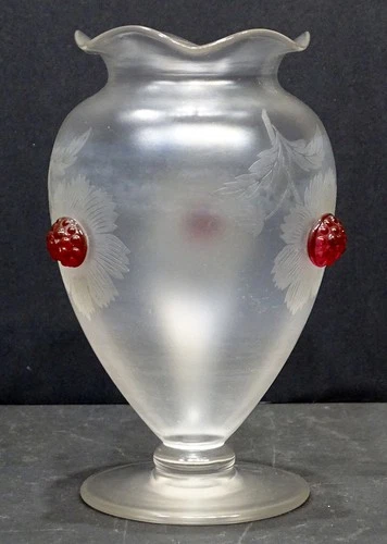 Antique CARDER STEUBEN Art Glass VERRE DE SOIE Engraved & CRANBERRY PRUNTS Vase