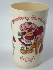 Strawberry Shortcake 1980 Plastic Cup Mug Deka Vintage American Greetings Pink