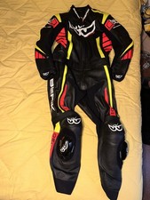 Berik Zakura tuta da moto