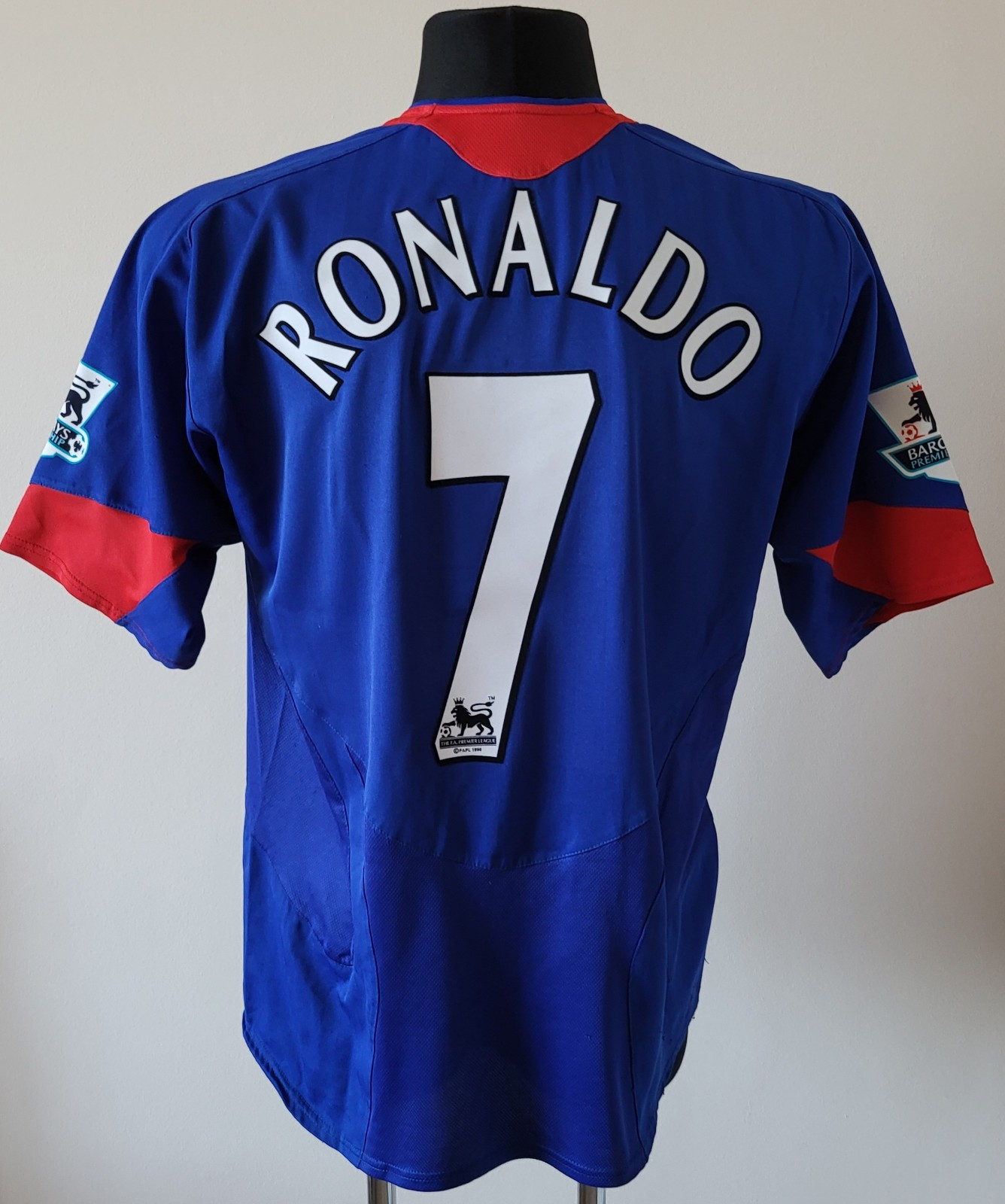 Manchester United 2005-2006 Away football Nike shirt #7 Ronaldo size Large Adult