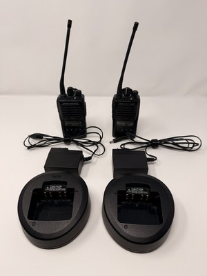 2x Vertex Standard VX-264 128 Channel 2-Way Radio Walkie Talkie W/ Charger CD-58