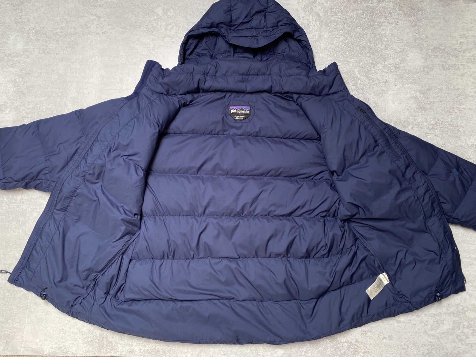Patagonia Jackson Glacier Duck Down Insulated Jacket Men’s Size XL Navy Blue image 4