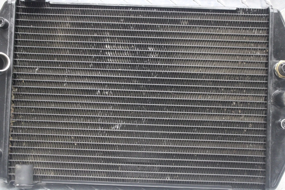 Yamaha Royal Star XVZ1300TF 2005 Venture enfriador de motor radiador de refrigeración Foto 4 de 4