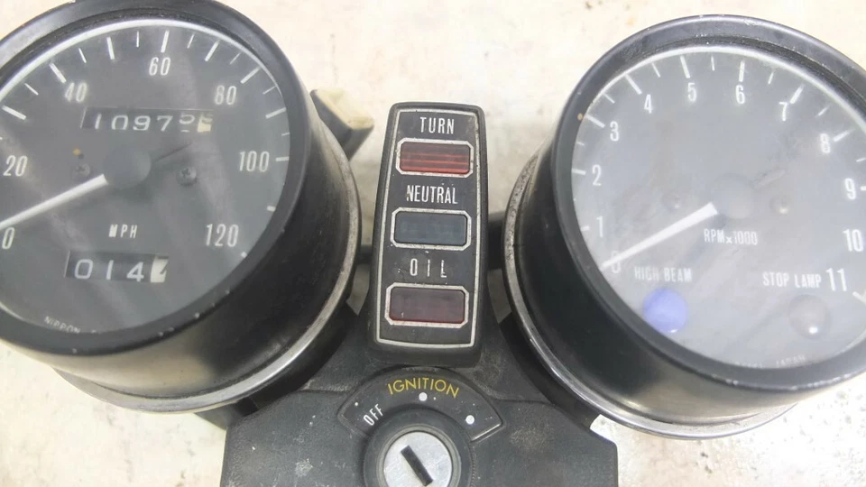 74 Kawasaki KZ400 KZ 400 K4 Velocímetro Velocímetro Velocímetro Medidor Tablero Foto 3 de 4