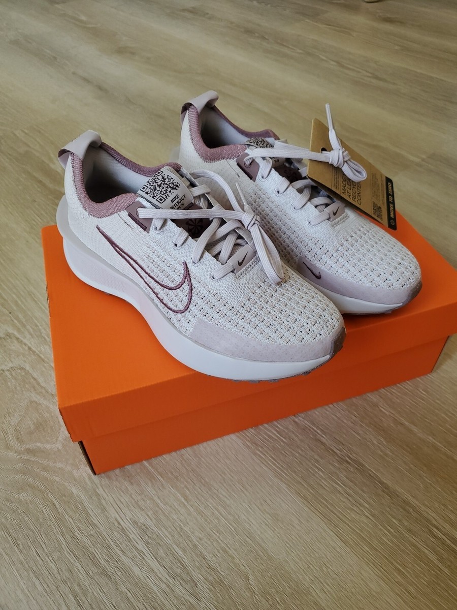 Nike Interact Run Sneakers Women's 6 Pink Lace Up Road