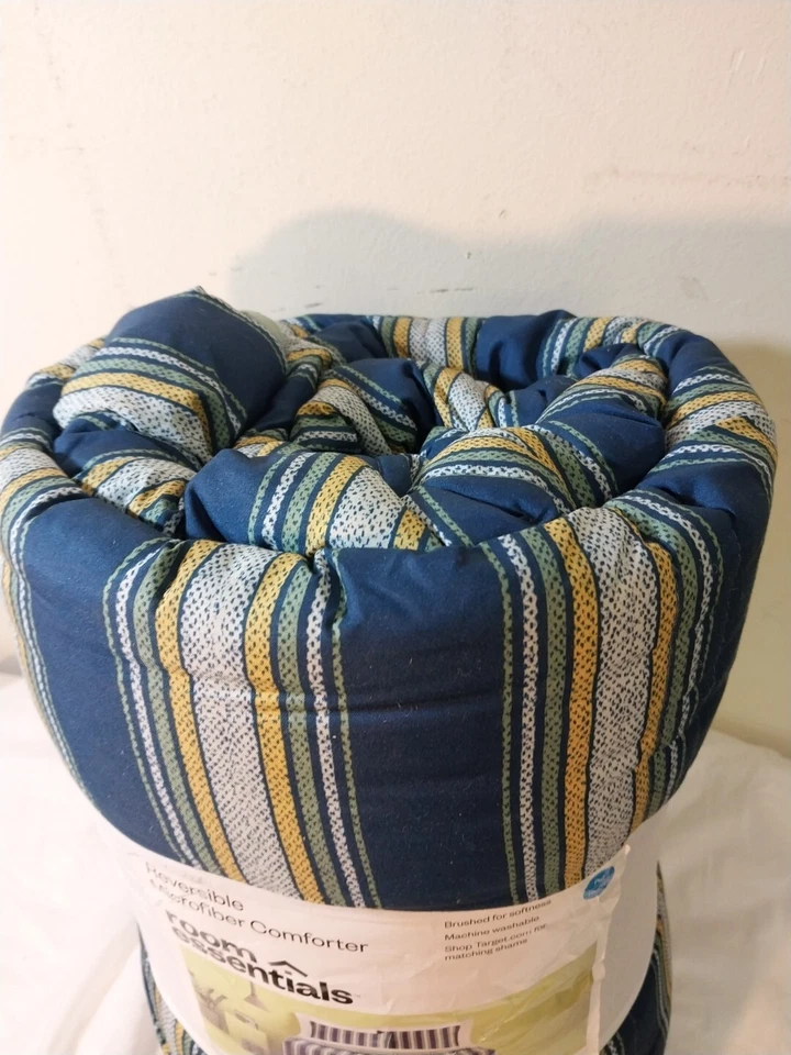 Room Essentials Reversible Microfiber Comforter Full/Queen Size Blue Stripe - Image 4 of 4