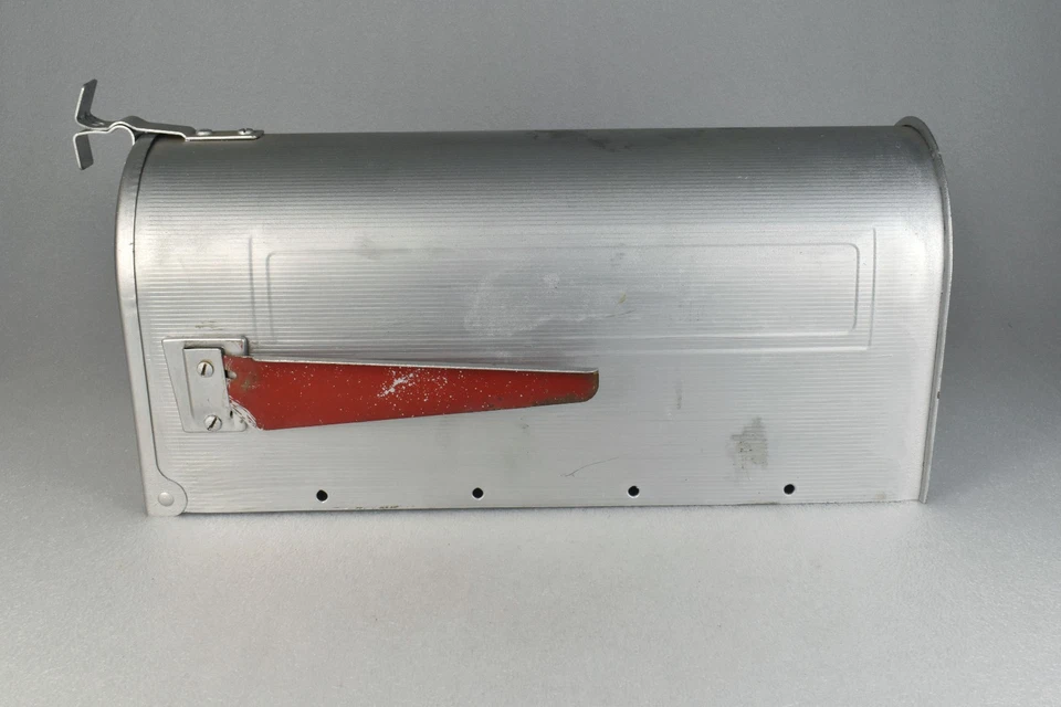 Buzón rural plateado galvanizado vintage Steel City Mfg Co EE. UU. Youngstown Ohio EE. UU. Foto 2 de 4