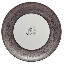 Vintage Sascha Brastoff Winrock Dinner Plate 10.75” Platinum Encrusted Floral