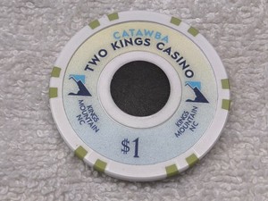 TWO KINGS CASINO (KINGS MOUNTIAN, N. CAROLINA) $1.00 TABLE GAMING POKER CHIP
