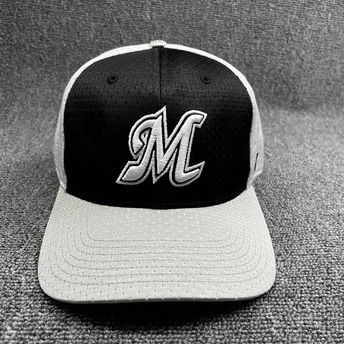 '47 Dallas Mavericks NBA Adjustable Baseball Cap Black White Gray Perforated