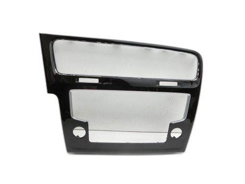 Blende Einbaurahmen für Radio VW Golf VII 7 Variant 13-17 5G1819743D 147tkm