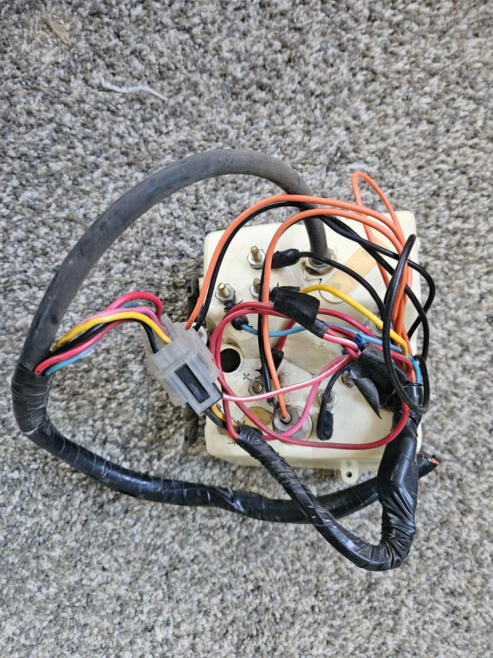 AMC SPIRIT GT AMX 1979 1980-1983 consola reposabrazos central negra ¡con medidores de rally!! Foto 4 de 4