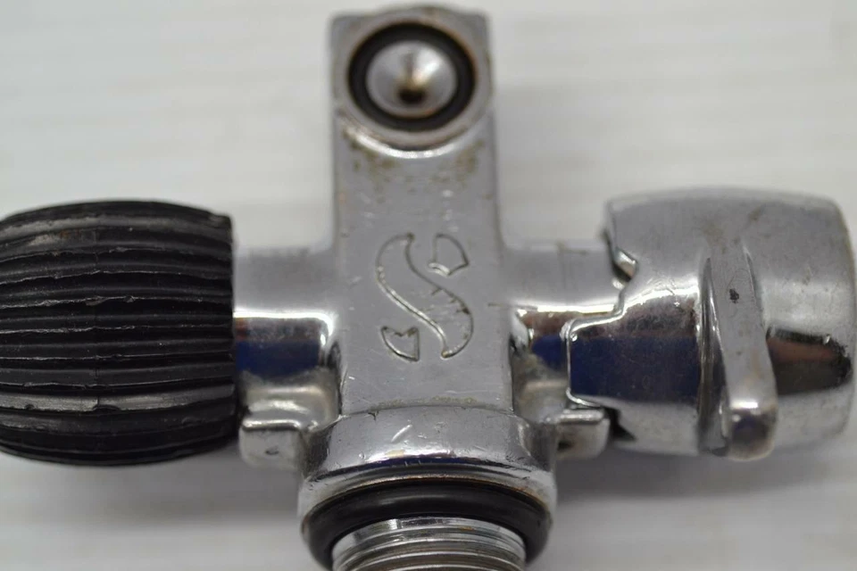 Scubapro Depth Dcar (Compensated Adjusted Reserve) J Valve 2250 PSI Used {B82} - Image 2 of 4