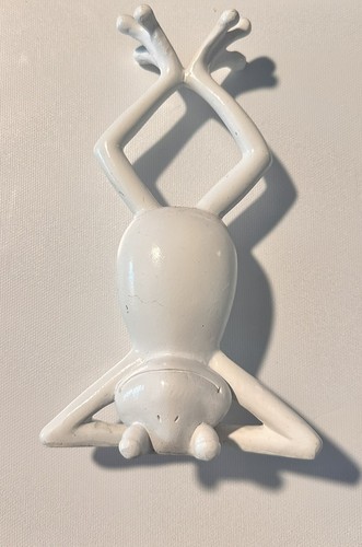 Frosch Figur entspannend umgedreht Frösche Wohndeko