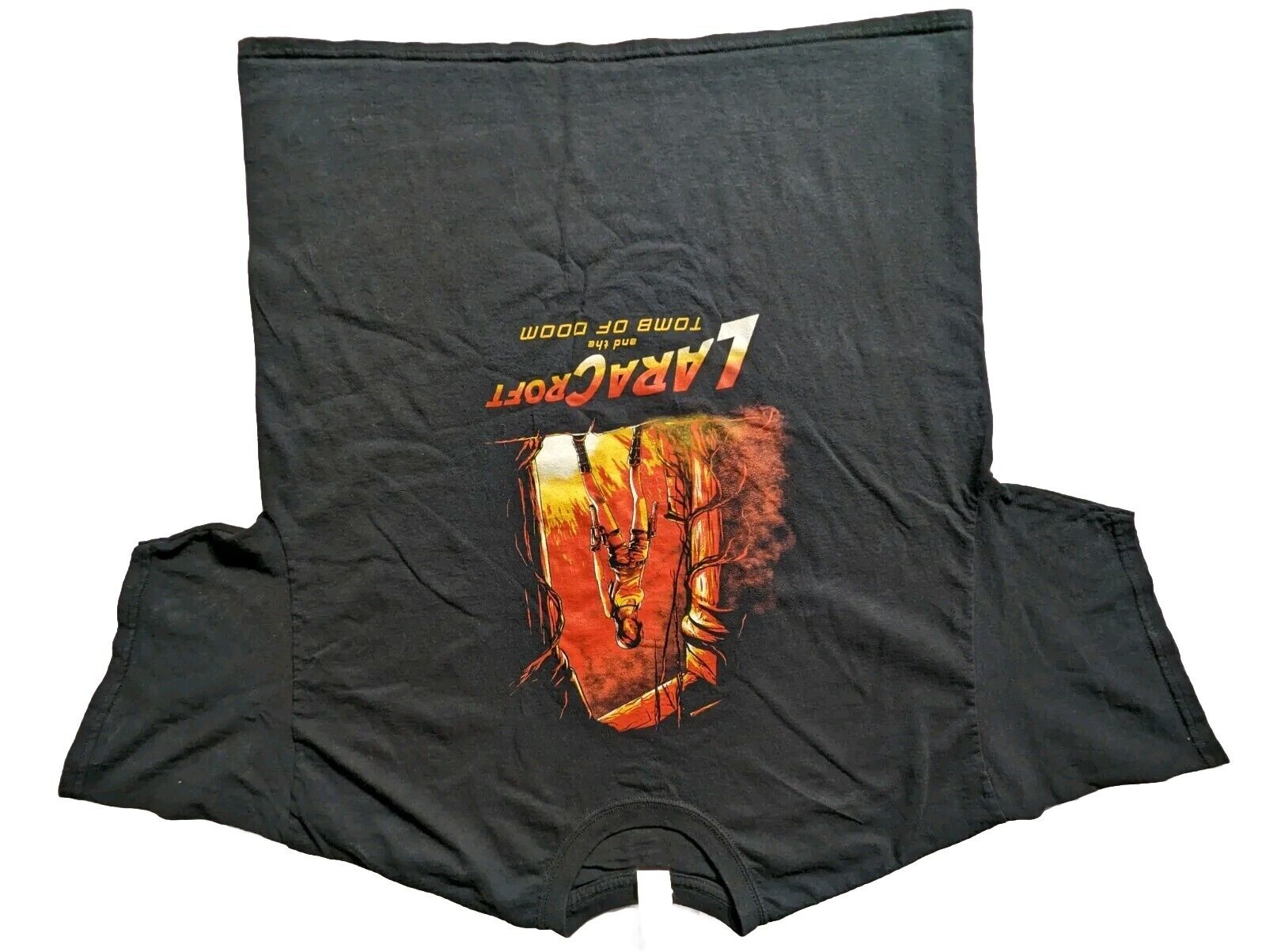 Gildan Tom Raider Men T Shirt  Lara Croft 90s 2XL… - image 2