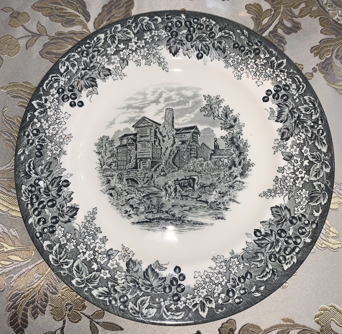 Wedgwood Queen's Ware Moreton Old Hall Dinner Plate Blue Romantic