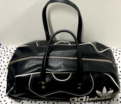 バッグ 80s old adidas enamel hand bag ADIDAS Vintage 1980 Gym/School Bag Black& White bottom compartment