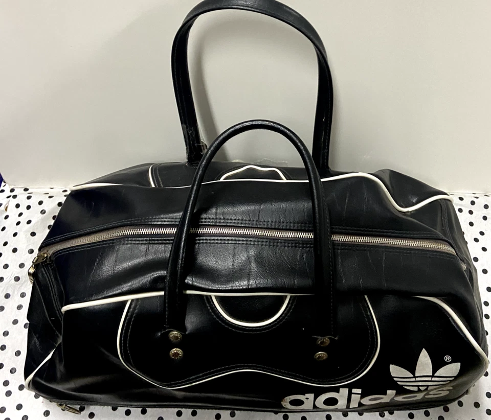 ADIDAS Vintage 1980 Gym/School Bag Black& White bottom compartment zip Bonza! - Image 2 of 4