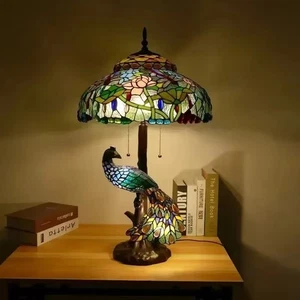 Verre coloré LED Lampe de bureau Stan– Lampe de table artistique de luxe