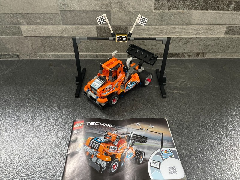LEGO Technic Race Truck 42104 Pull-Back -  Complete with Instructions
