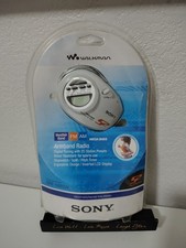 BRAND NEW Sony SRF-M85W S2 Sports Walkman Digital Tuner AM/FM Radio with Armband