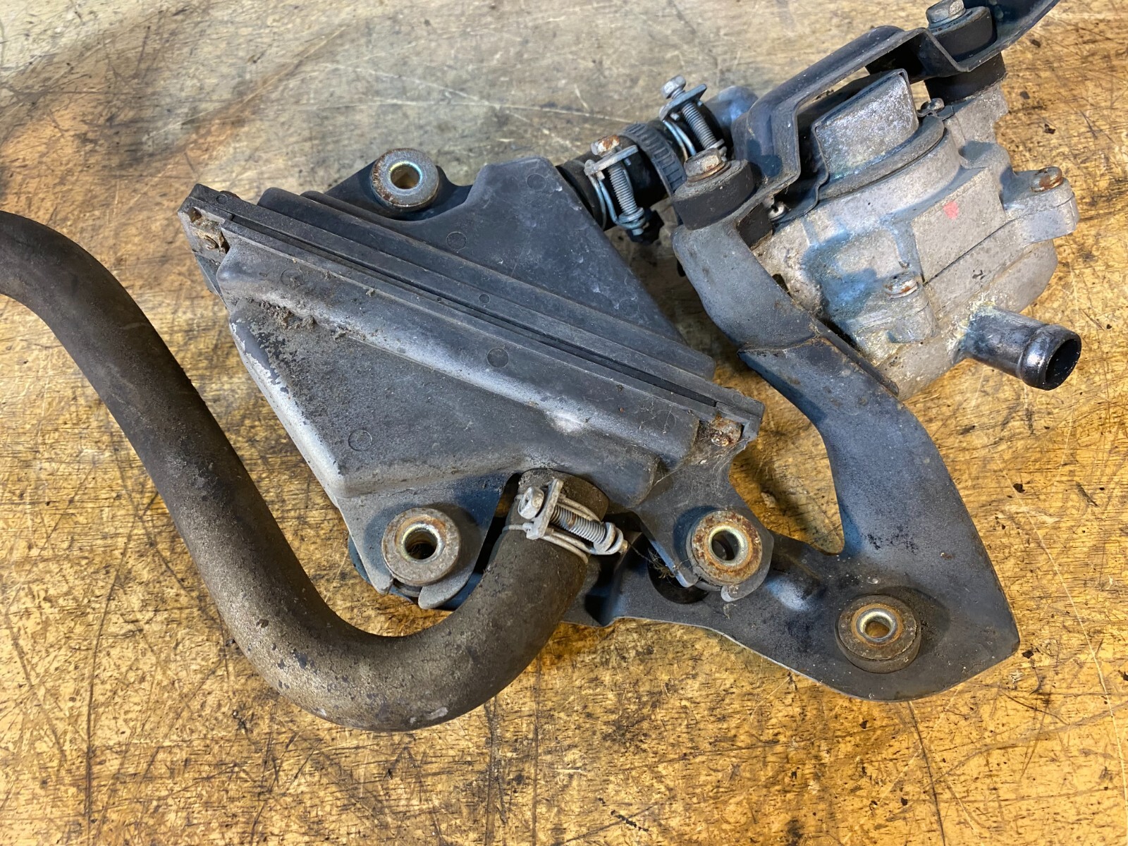 9096 Nissan 300zx Z32 Twin Turbo RH Right Side EGR Assembly TT OEM