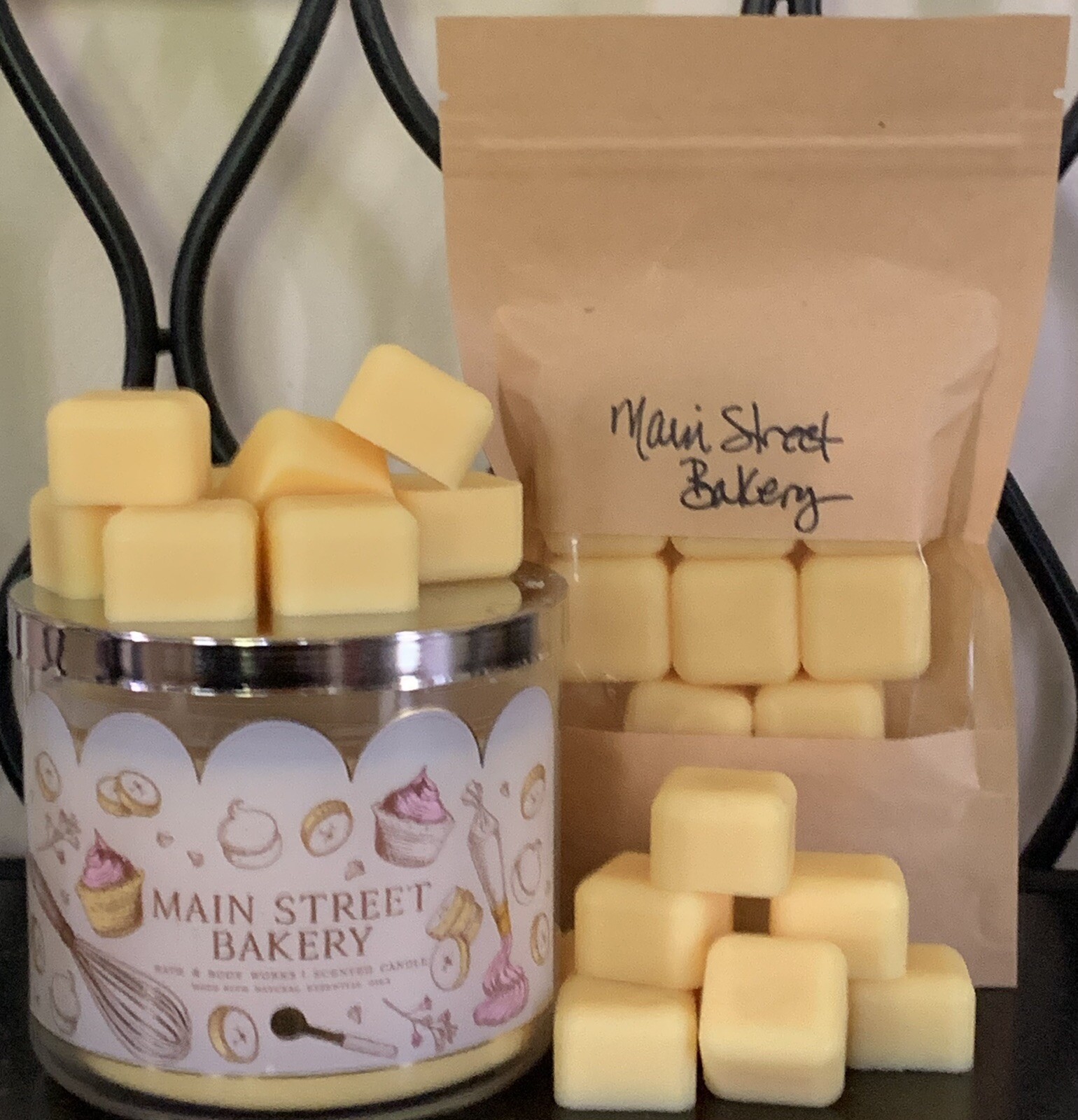 2.85oz Wax Melts/Tarts Main Street Bakery Bath & Body Works WAX MELTS 2