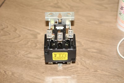 SERVICE FIRST HVAC PART CTR1289 Definite Purpose Controller 110/120V  3 POLE 173