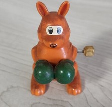 Wind Up Tomy Boxing Kangaroo Non Working Condition NW2