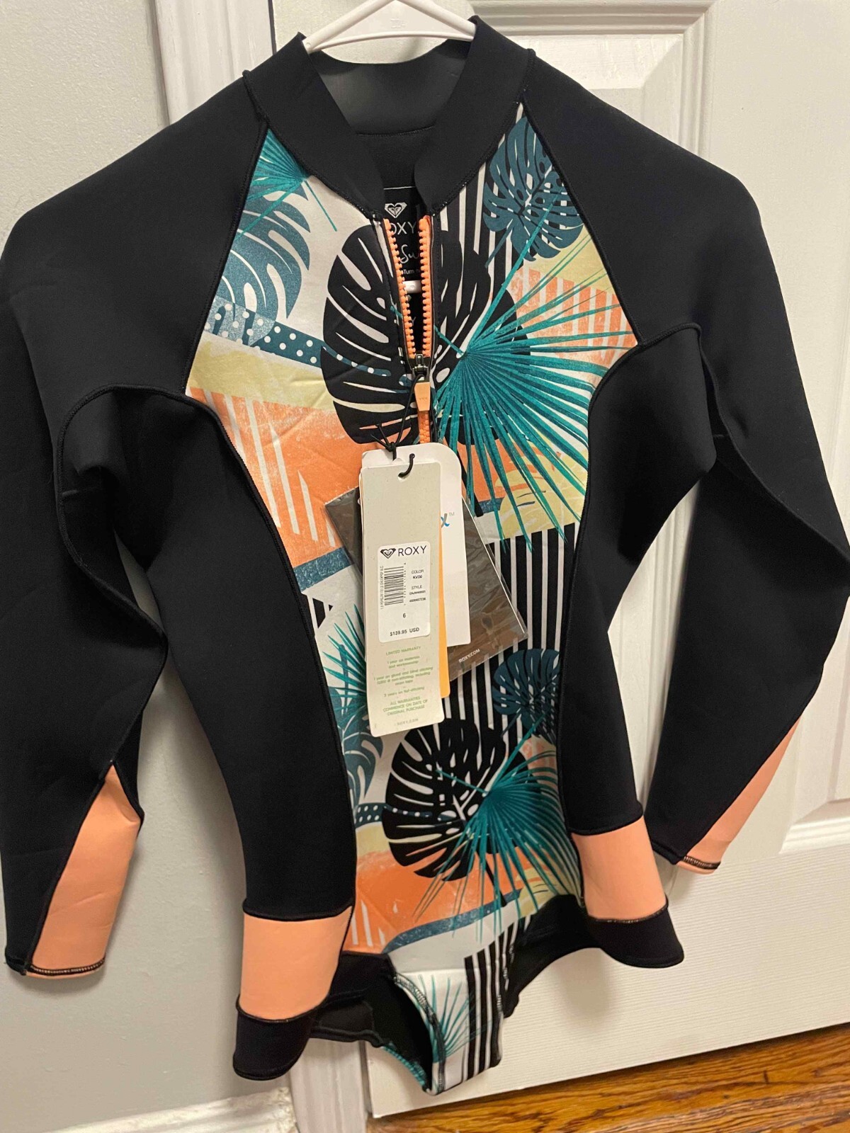 Roxy Wetsuit Surf Suit Neck Zip-Womens size 6-NWT