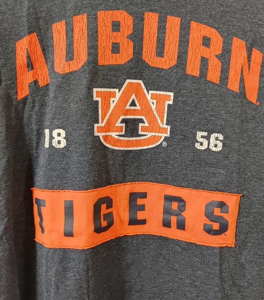 Colosseum Graphic Tee M Short Sleeve Gray Crew Neck Auburn Tigers - Image 3 of 4