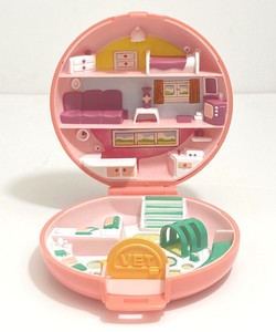 polly pocket vet