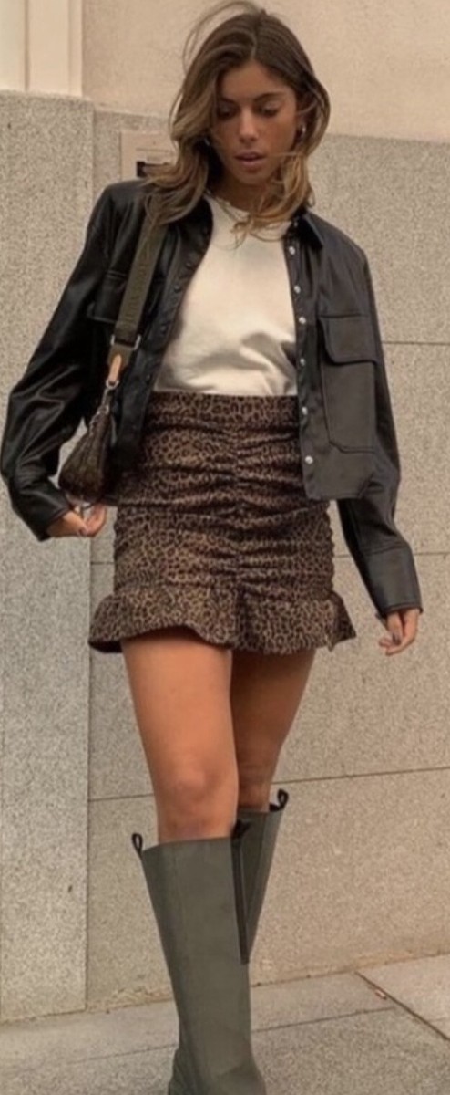 ★韓国人気★BLACKUP★CORDUROY LEOPARD MINI SKIRT Leopard-print miniskirt in black - Alaia | Mytheresa