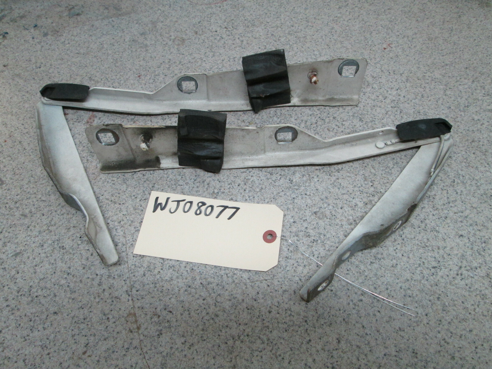 99 00 01 02 03 04 JEEP GRAND CHEROKEE HOOD HINGE SET LEFT AND RIGHT PAIR