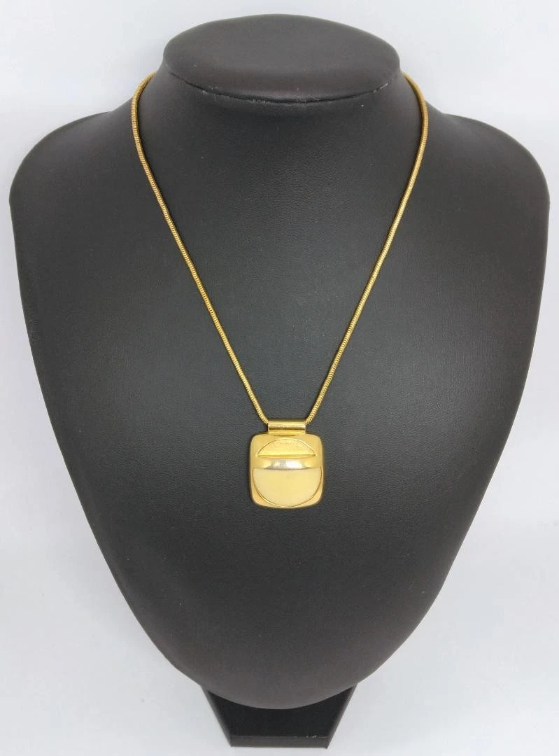 Collana Givenchy vintage panna usata