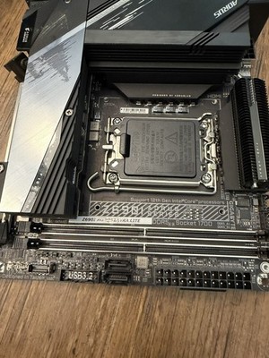 GIGABYTE Z690I AORUS ULTRA LITE DDR 5 LGA 1700 Intel Itx Motherboard