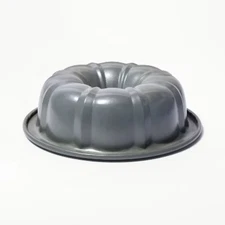 12 Cup Nonstick Carbon Steel Fluted Cake Pan Gray - Figmint