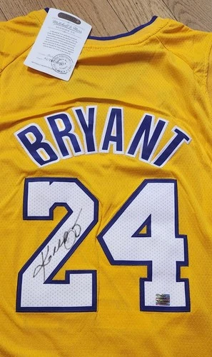 Kobe Bryant Autographed Signed Basketball Jersey W/LOA