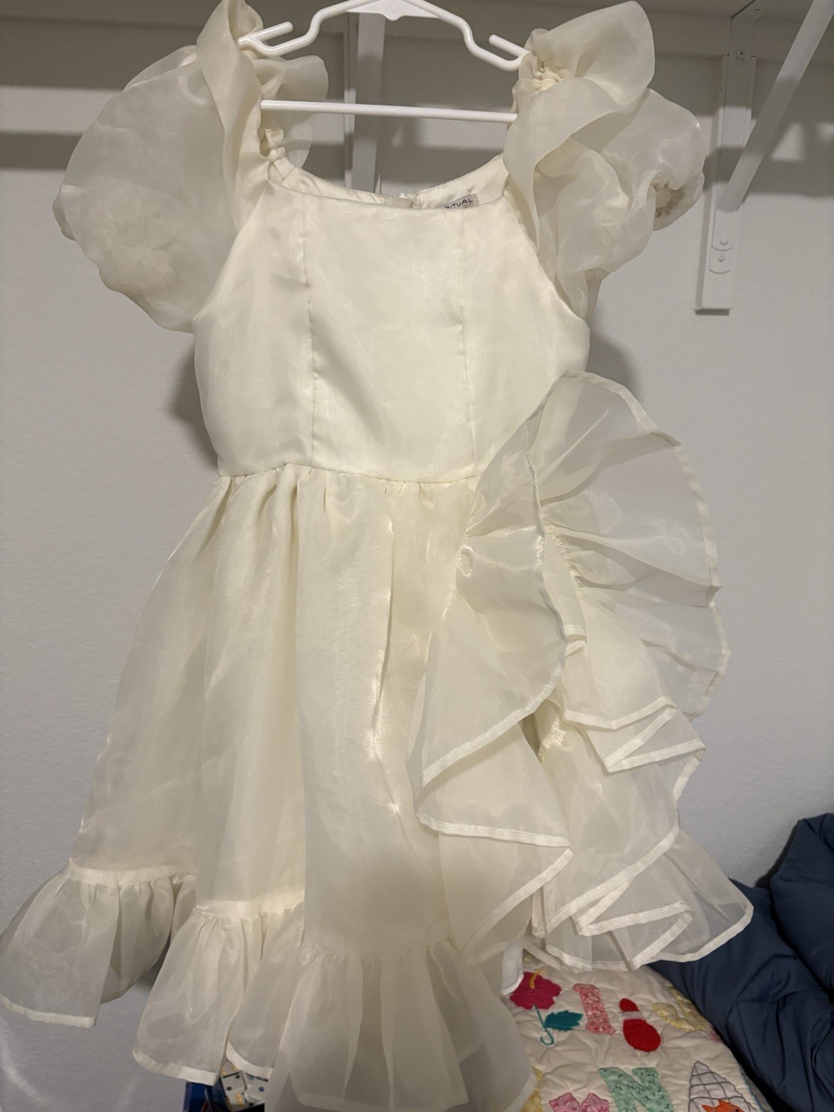 Picture 1 of 4
