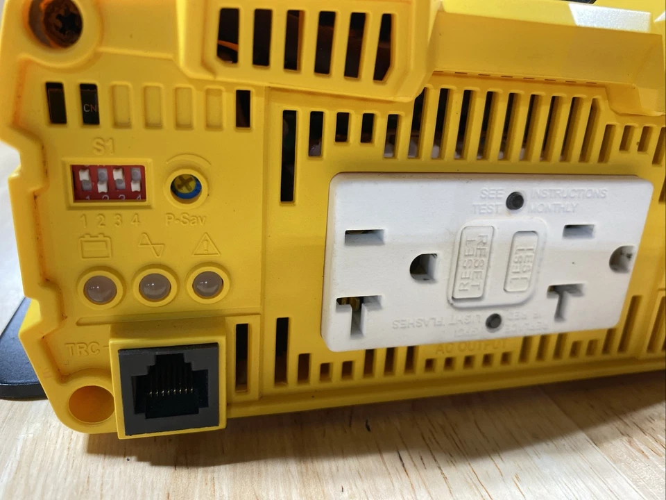 Go Power GP-ISW700-12 700W Pure Sine Inverter - Image 4 of 4