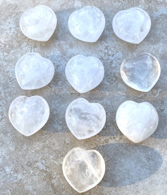 Quartz  Small Heart Pocket Stone  Energy Amplifier Healer Protection 29705E