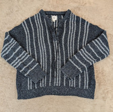 Billbong Knit Women's Large Black Striped Pullover Boho Aztec Style