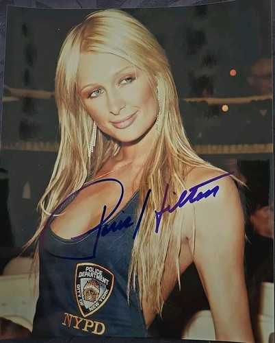 PARIS HILTON Autograph signed Autogramm Signiert 20x25cm Original Foto