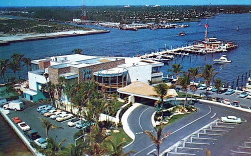 Pier 66 Restaurant/Lounge - Fort Lauderdale, Florida - unposted RPPC - Imagen 2 de 3