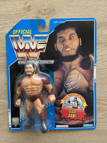 MOC WWE THE GIANT GONZALEZ HASBRO WRESTLING ACTION...